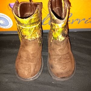 Toddler boy size 4, brown faux suede boots